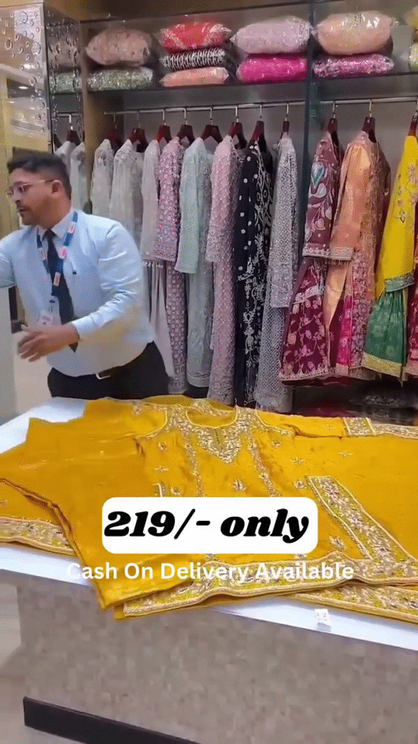Embroidred Designer Kurta set - Image 4