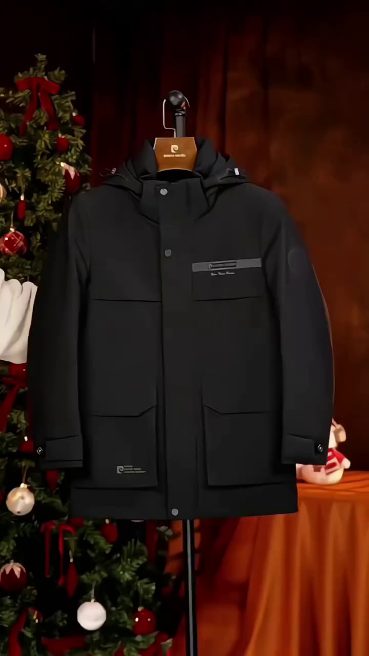 Men’s Black Down Jacket – Premium Warmth with Timeless Elegance
